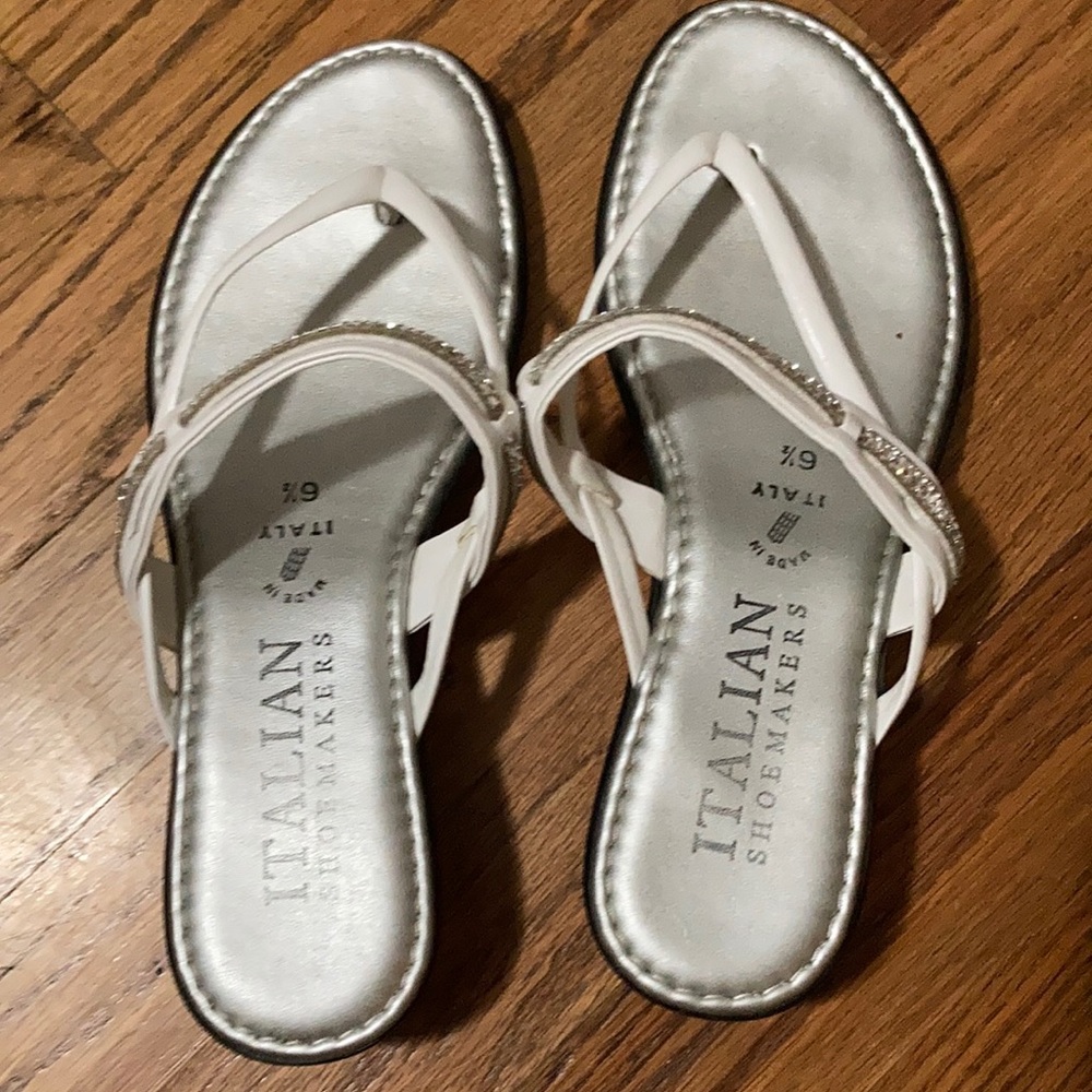Sandals-strap sandals- like new